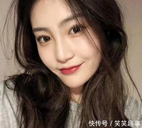  难以@男生眼中“最反感”的3种脸型，就算修容也难以掩盖，你有吗？