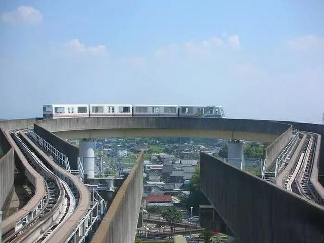 地铁是如何“掉头”的？为啥夜间不运行？今天都给您讲明白