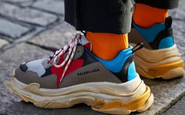 这些丑球鞋，真的值这么多钱吗？