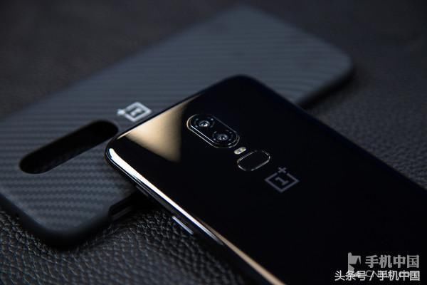 听说吃鸡主播都用它?游戏手机大推荐