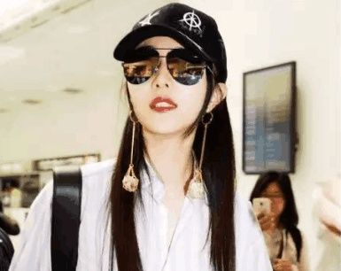 杨幂、周冬雨的耳环都才几百块, 你距离女明星的差距就是一个耳环