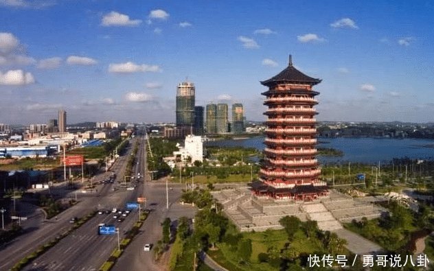 广西要是想做大做强首府南宁，那么与该城市合并是“势在必行”的
