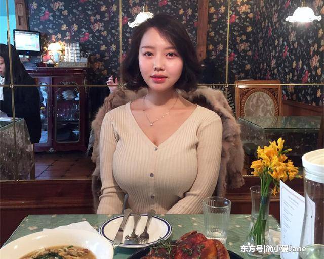 身材微胖，曲线婀娜，这才是好身材！