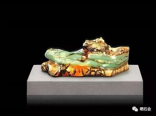 小县城发现的石头,捡来就能卖钱,成为当地人的聚宝盆