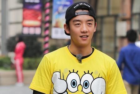 跑男中鹿晗迪丽热巴镜头超多,却唯独这位老成