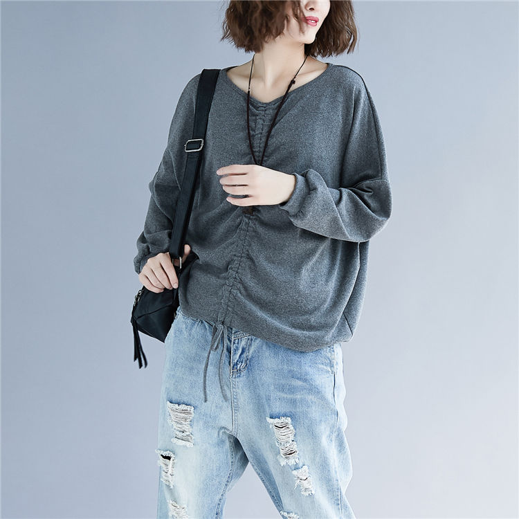 膝盖怕凉的女人，阴雨天少穿连衣裙!试试这种棉麻装，好穿还洋气