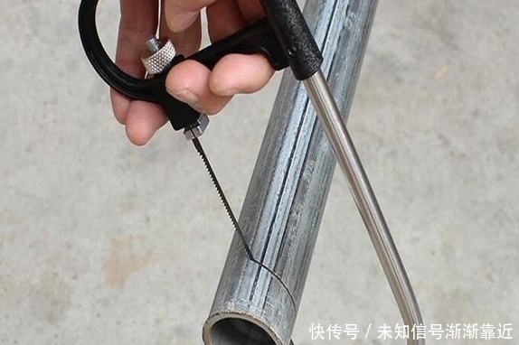 中国 “电动锄头”一出，耕地不再愁，一天能锄几百亩 ，忒省力