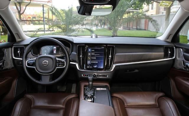  『用车』落地44万选择沃尔沃V90，车主4个月驾驶6800公里后说了用车感受