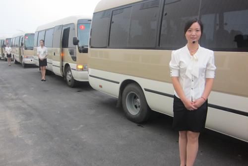 在外跟团旅游，为何导游不和大家一起吃饭？答案没那么简单