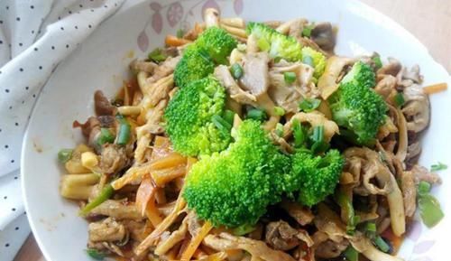  [家里]家里阳光差，试着养盆它，不但长的快还能吃！