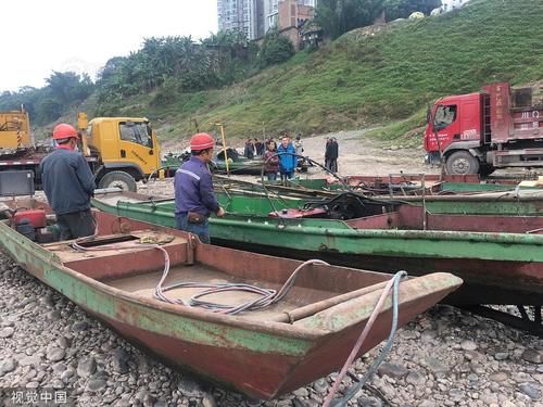  渔船：“最后的长江渔民”亲手拆了自家渔船