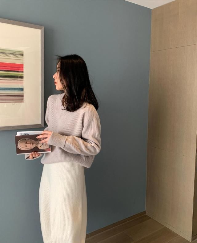  米白色■时尚潮流简洁的春天穿搭，不一样年龄层都合适，平时穿衣服已不愁