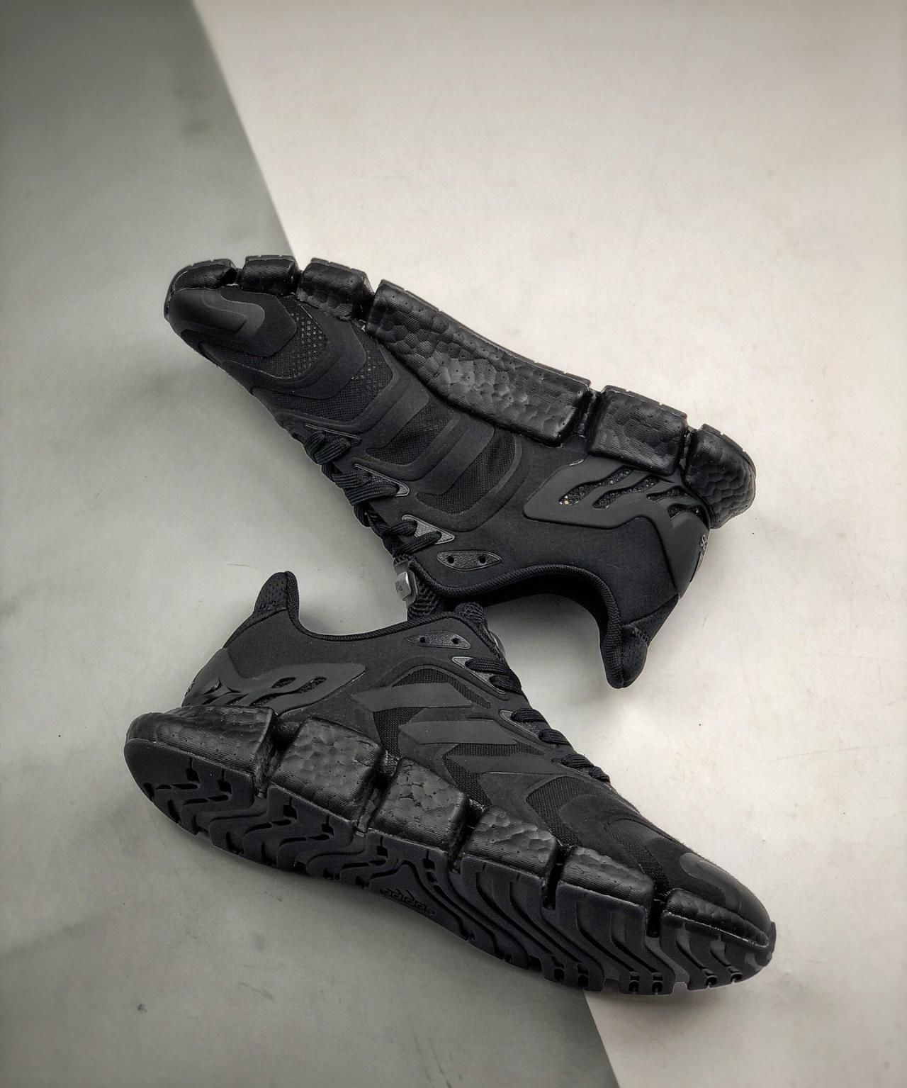  『Climacool』穿上它，就能体验飞一般的感觉了！阿迪达斯Climacool清风跑鞋开箱测评！