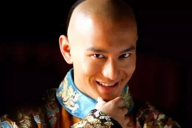 网曝黄晓明婚内出轨古力娜扎？太离谱了！第一狗仔卓伟都看不下去