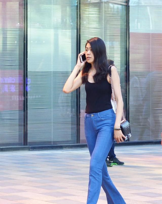  #气质#一双露脚趾的防水台高跟鞋, 走起路来也更加的有女人味