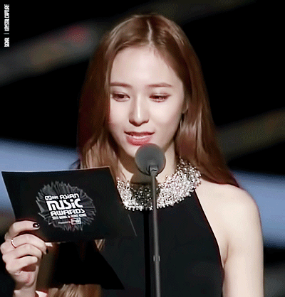 双眼皮“黄金不败宽度”来了!某璐要是早看到也不至于割完眼皮又