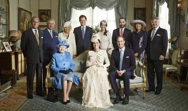 英国王室是靠什么维持生活的,他们的收入来源