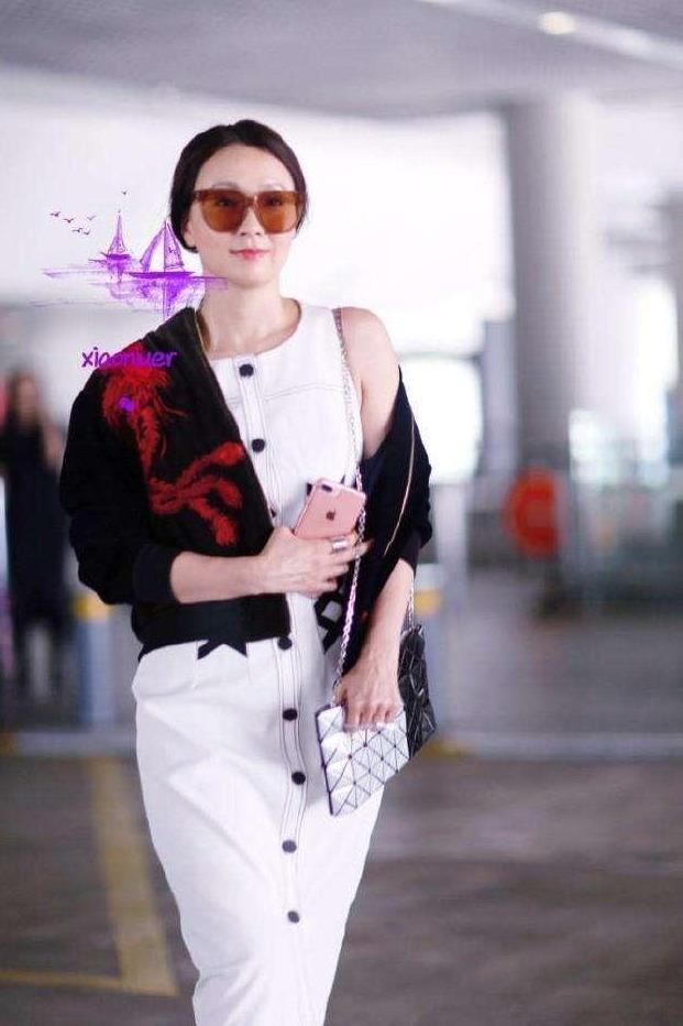 陶虹46岁还学小年轻不好好穿衣, 徐铮你赶快管管你老婆吧