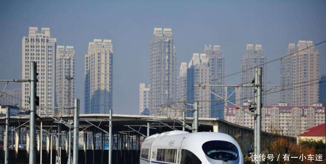 英国人不懂中国高铁很快，但不理解为何要绕弯走，而不走直线