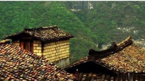 四川唯一不通公路的村，矗立悬崖顶400年，很多人一生没下过山