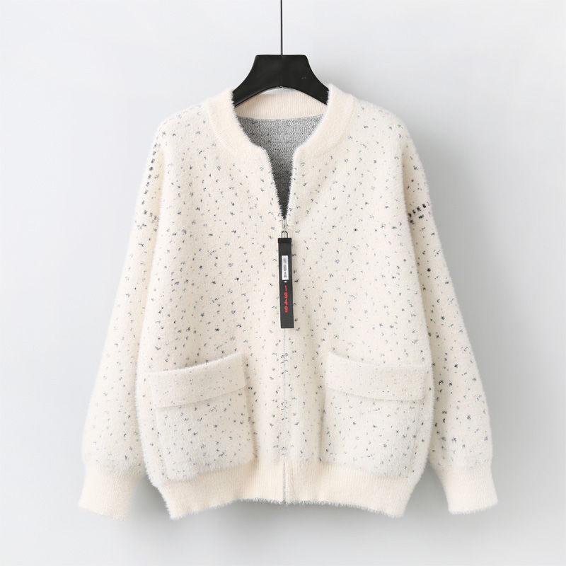 9月渐凉!刚上市就火了“薄款”秋装，搭小脚裤特别美，人见人夸