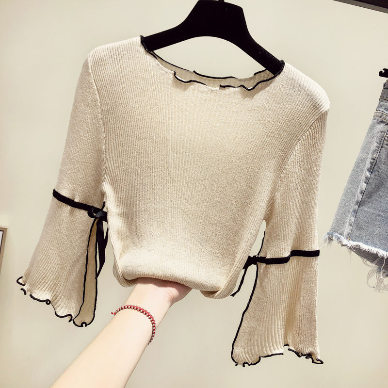 难怪8090后都不穿裙子了，当下流行这样的毛衣，洋气又保暖