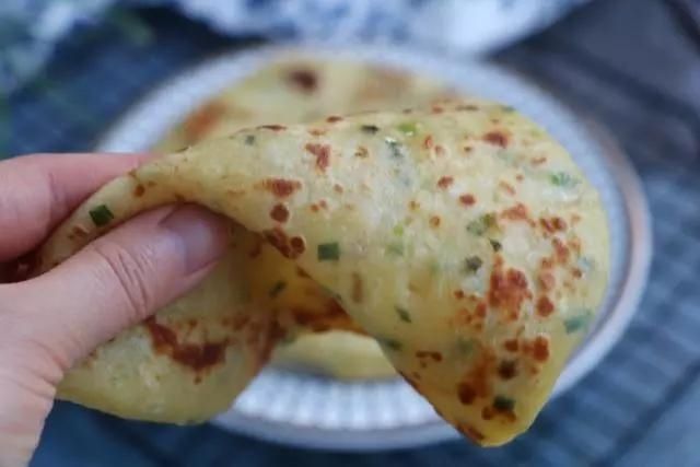  「吃法」早餐别吃馒头包子了，教你新吃法，不发面不醒面，连吃2天都不腻