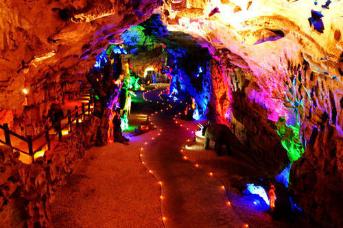 一个藏酒的洞，咋就成了收费的景区？