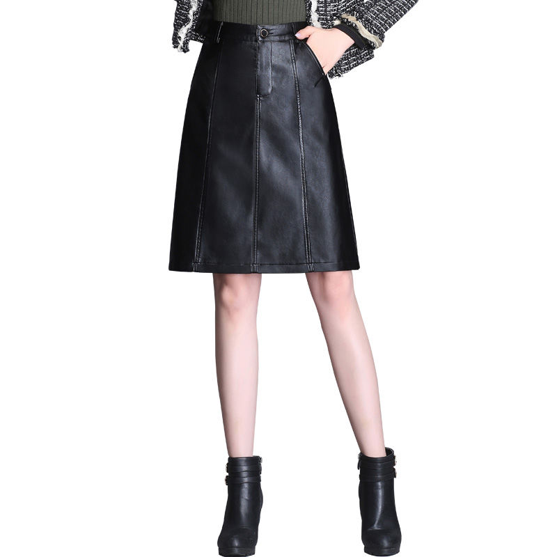 这半身裙真洋气，80后女人穿巨有魅力，显嫩更气质