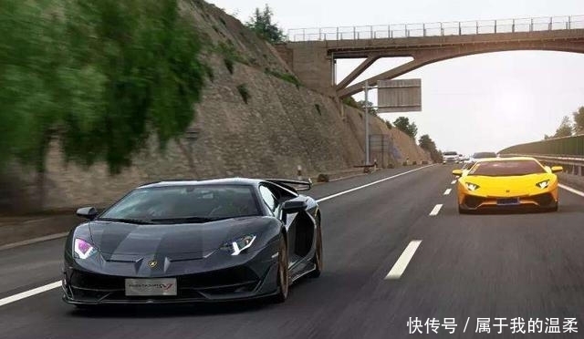  大脚：国内首条不设收费站的高速来了，全程不限速，大脚油门随