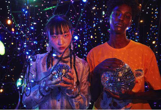 范丞丞、朱正廷、林彦俊都喜欢的HSPM 带来今夏最in潮范儿!