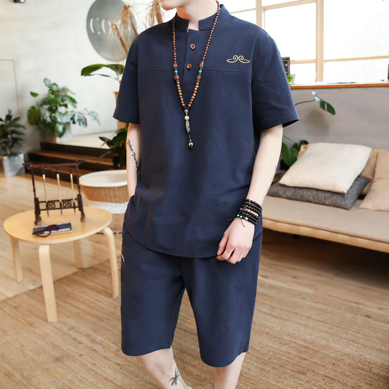 “大裤衩”早就烂大街，女人早看腻!瞧下图穿法，十个女人9个爱