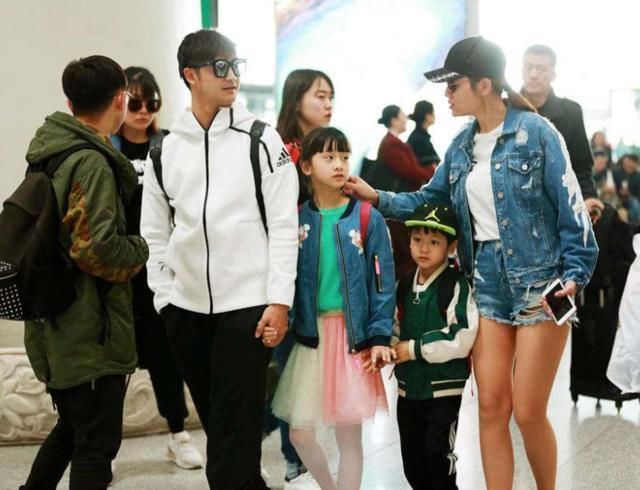 34岁叶一茜真敢穿，超短裤快和上衣一样长，露出的腿令人不敢夸