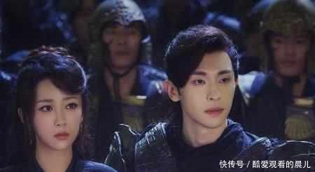 邓伦采访澄清关系，7字回应让人揪心，网友：杨紫要淡定！