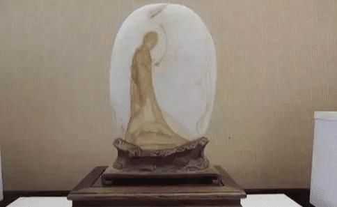  「竟然」＂高价成交的奇石，最贵的竟然高达199万＂