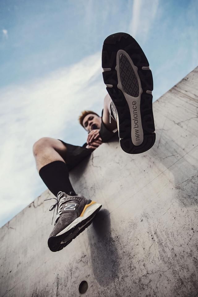 用料做工一流！这双潮流老炮们都爱的新经典鞋款，上脚超多惊喜！