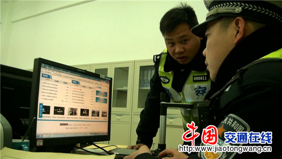 明知驾照被撤销 高速开车被查处