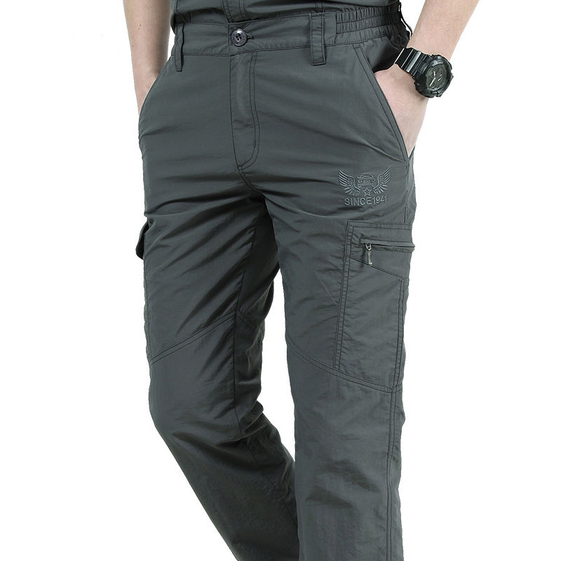 懂时尚的西裤都换成速干裤了，最流行的就这8款，别傻傻不知道