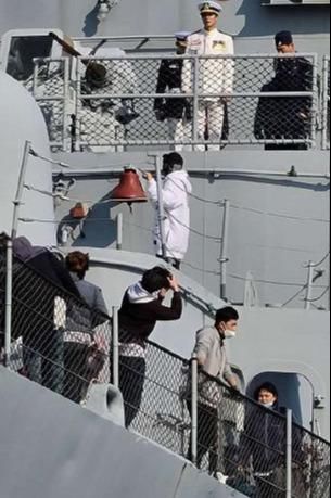 [花絮]玄彬终于瘦了！最新花絮一身黑衣难掩高贵气质，大长腿不输李敏镐