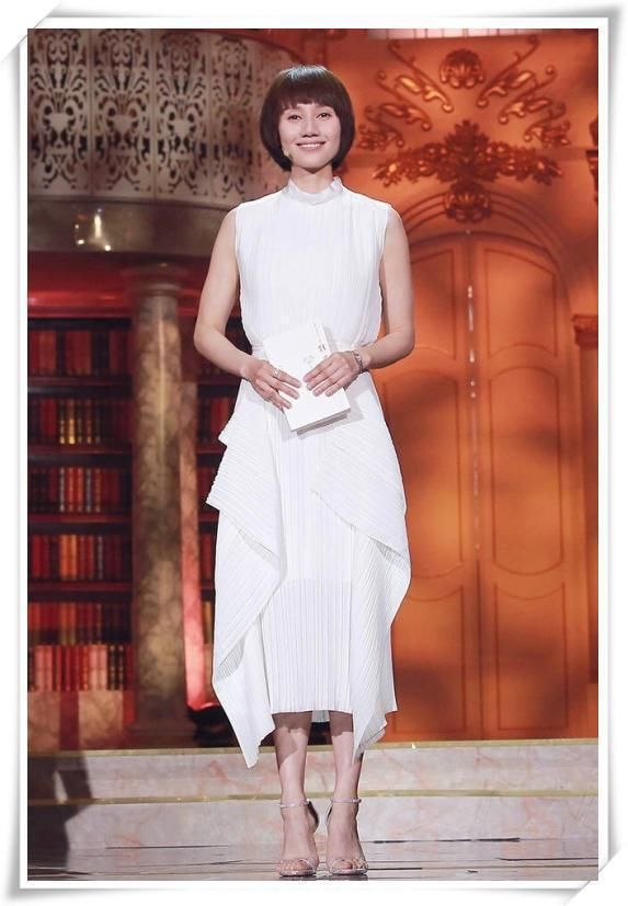 看了袁泉穿小白裙，再看看高圆圆，终于明白夏雨为啥会浪子回头了