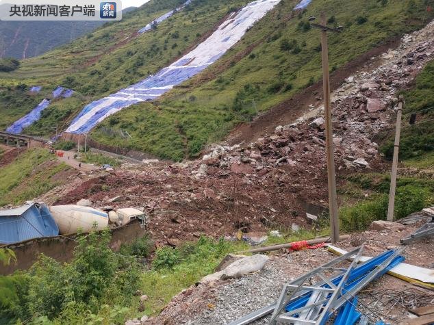 成昆铁路甘洛段突发山体崩塌 13名抢险人员失联
