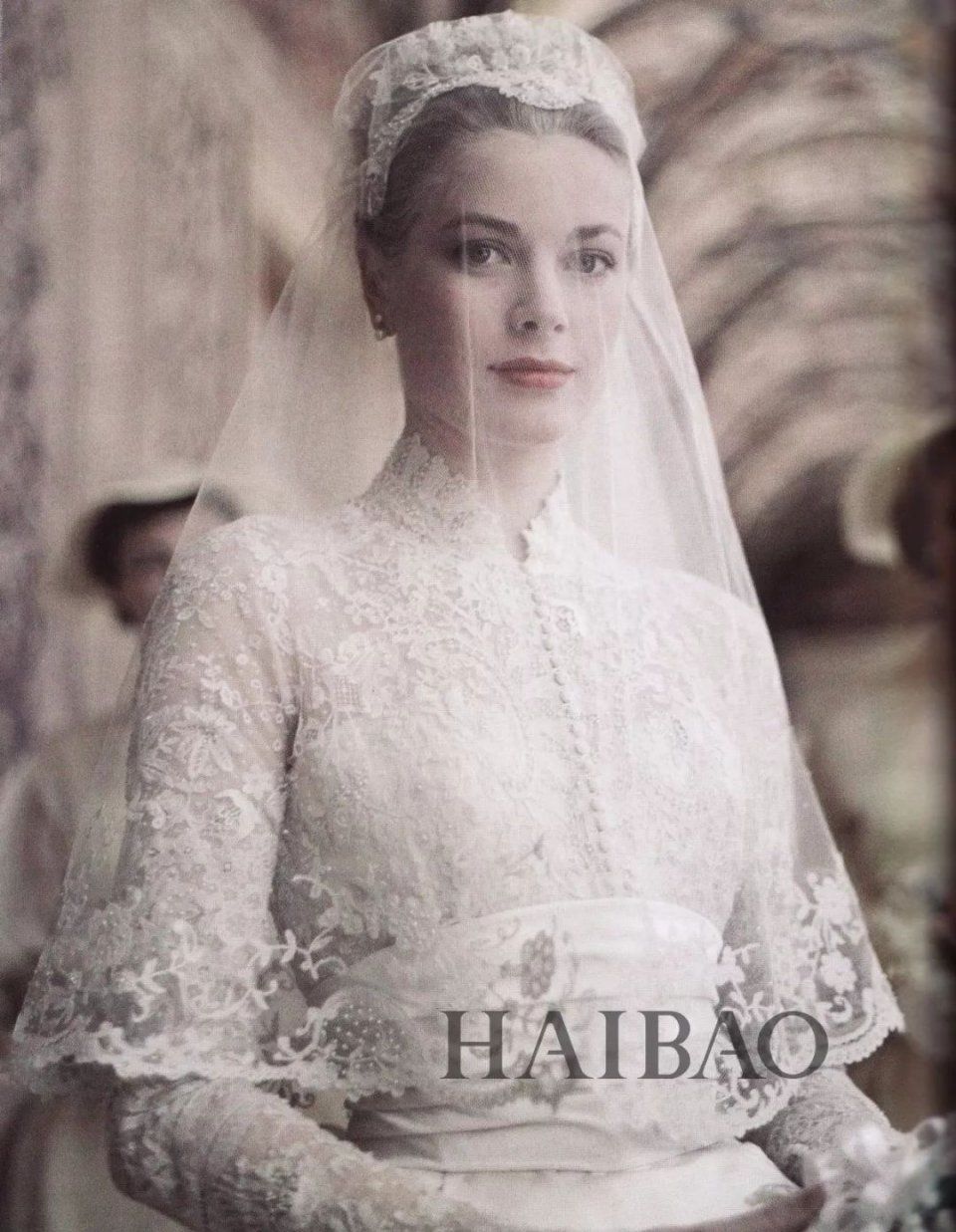 惊讶| 外国皇室不流行宫斗，王妃们比的是这些细节谁更时尚!