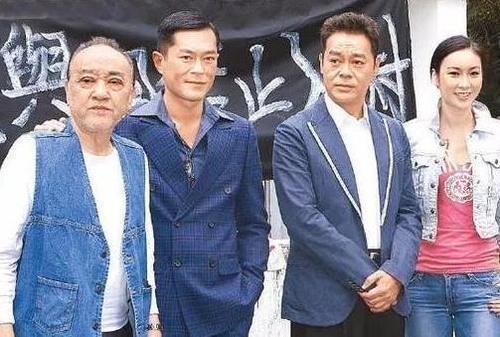 中秋节古天乐宴请娱乐圈的老戏骨，网友：看到照片，莫名的想哭