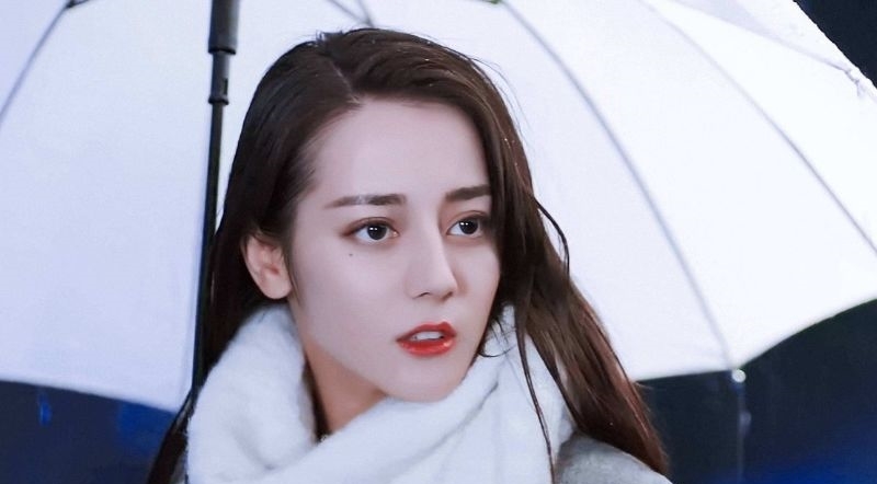 「迪丽」迪丽热巴复工进组,拿到女一号的资源,或重拾之前的流量和人气