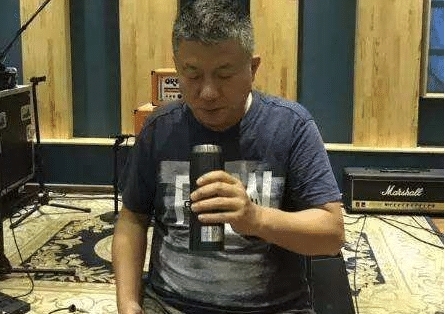 央视曝光：保温杯变“索命杯”，这种杯子赶紧扔了！