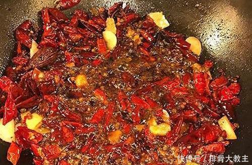 『正宗』正宗河北沧州“火锅鸡”,味香浓郁,爆辣无穷,让人越吃越上头!