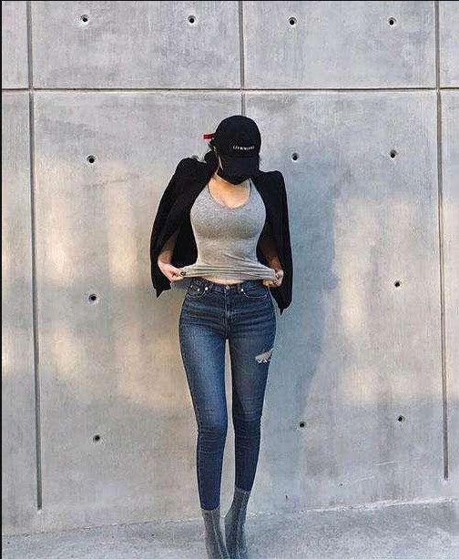 紧身裤享受紧致肌肤触感，知性优雅简约却不简单