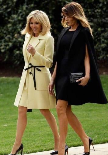 美国48岁“第一夫人”遇到法国65岁“第一夫人”，看看谁更美?