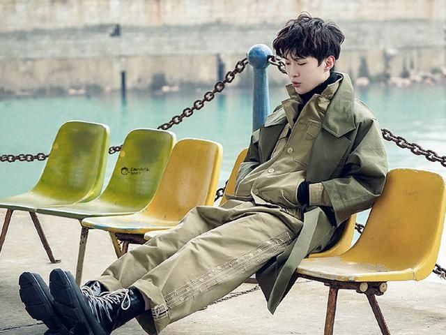 【扎心】当范丞丞遇到千玺！一个复古一个暖男，被00后叫哥哥扎心了！