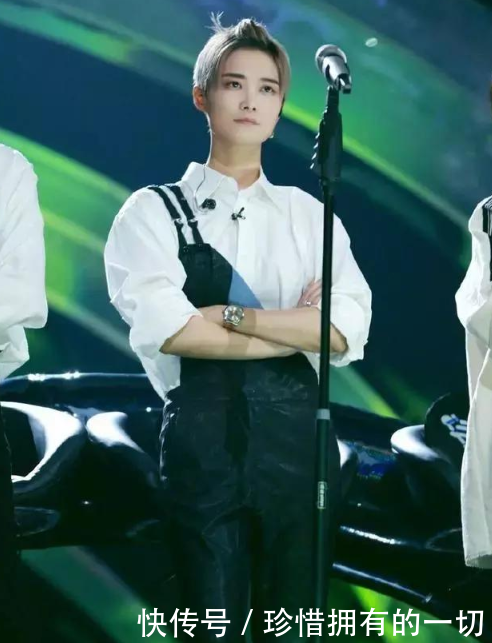 李宇春做节目最简单的发型，从春哥变回春妹，这发型得推荐给女友